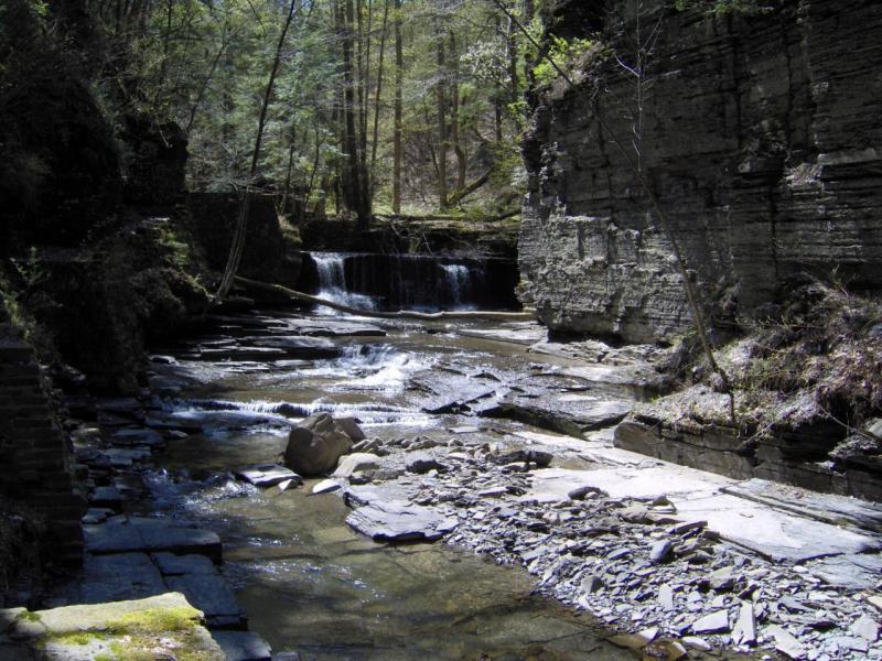 Dry Creek Falls